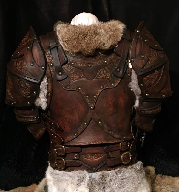 Clan Chief Body Belt and Shoulders Leather Armour - Image 4